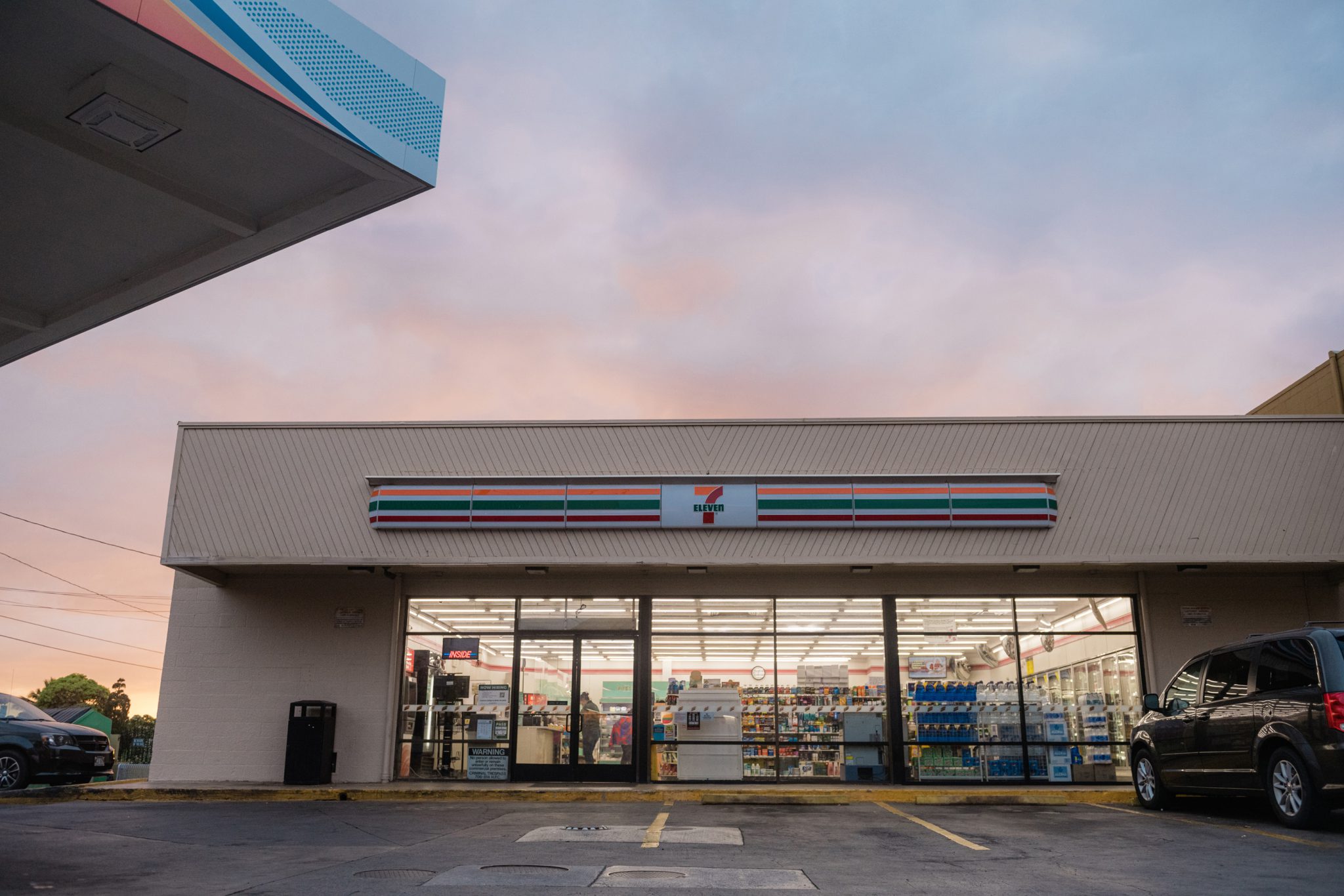 THE WAIANAE STORE 7Eleven Hawaii