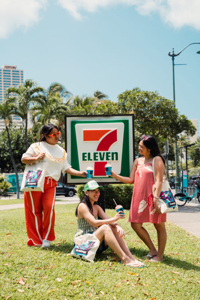 7-Eleven Hawaii Sign