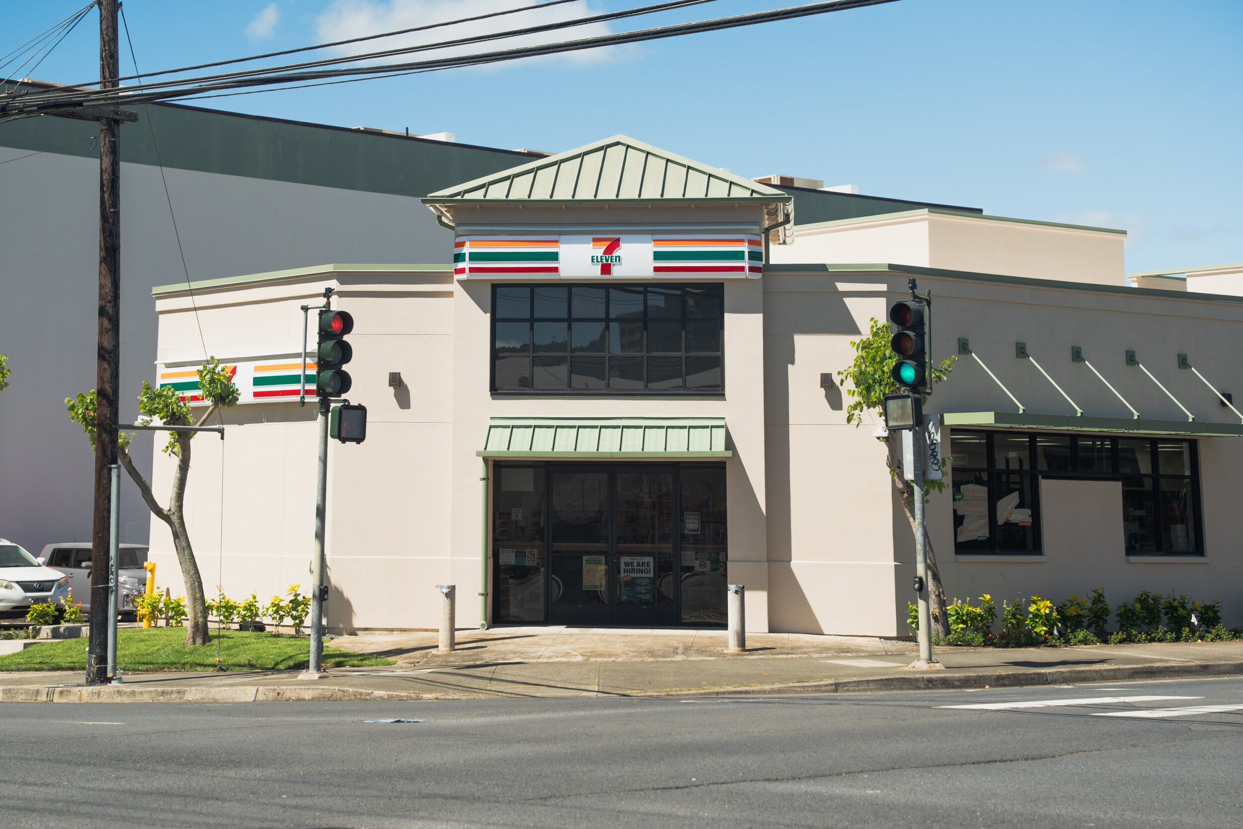 THE LILIHA STORE}